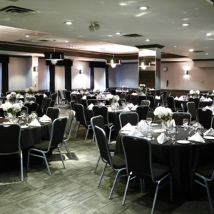 Best Western Plus Village Park Inn