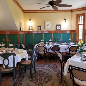 Reader's Garden Cafe