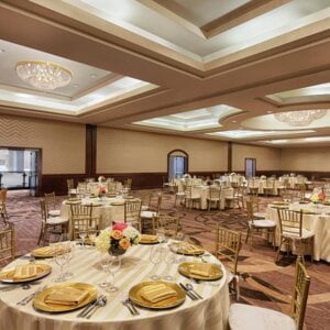 Sheraton Suites Calgary Eau Claire