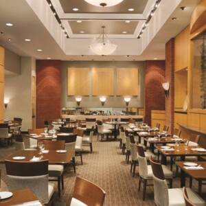 DoubleTree by Hilton Toronto Downtown