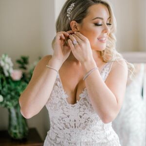 JKglam Makeup and Hair