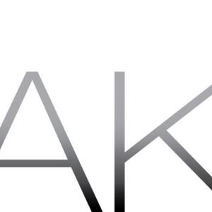 MAKIA By Geraldine Thomas