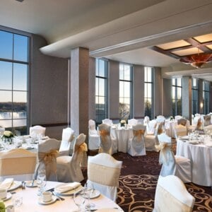 Sheraton On The Falls Hotel