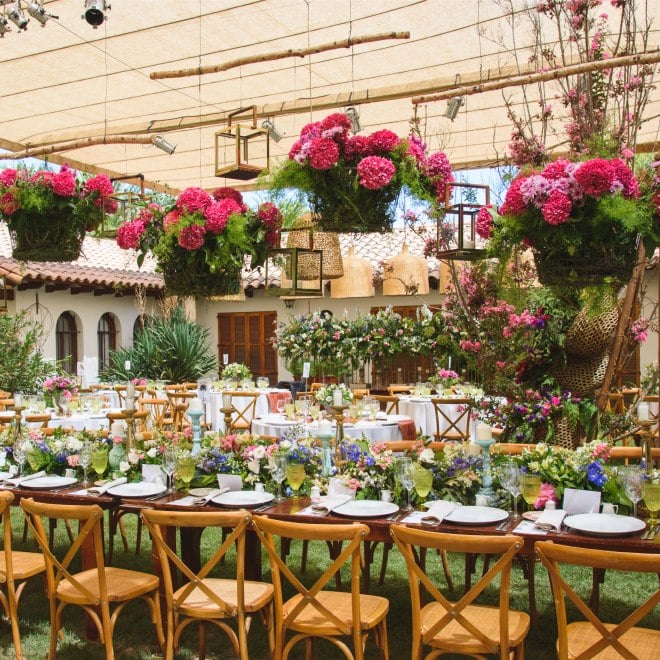 Backyard Weddings: Tips for a Beautiful Event | WeddingHero