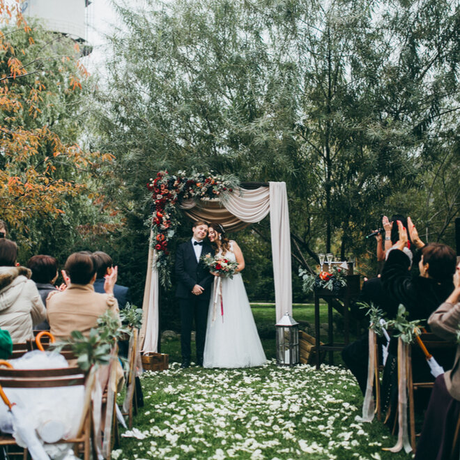 24 Awesome Ideas To Elevate Your Fall Wedding