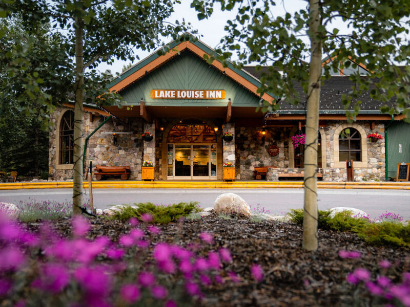 Lake Louise Inn