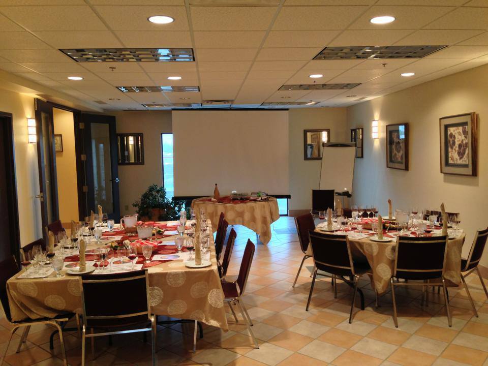 Piazza De Nardi Venue Winnipeg Weddinghero.ca