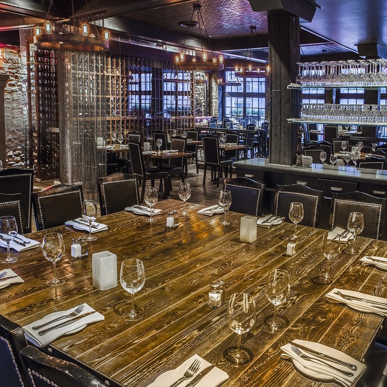 Vieux Port Steakhouse