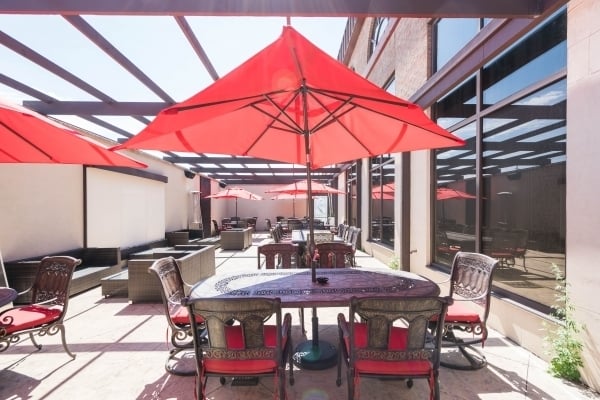17 Steakhouse and Bar