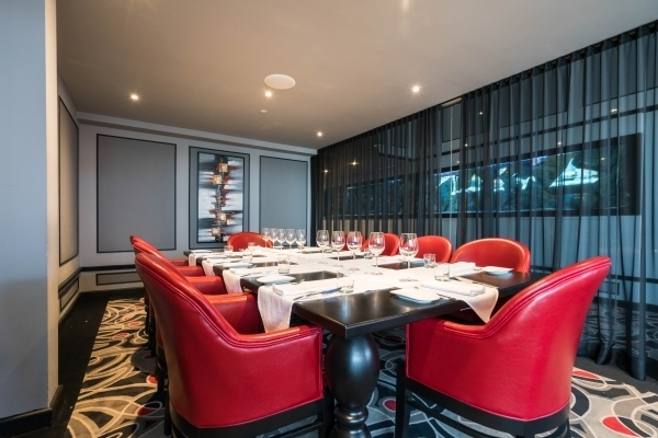17 Steakhouse and Bar