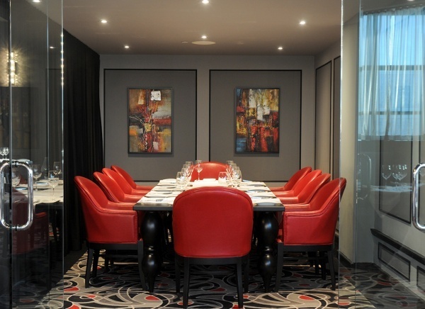 17 Steakhouse and Bar