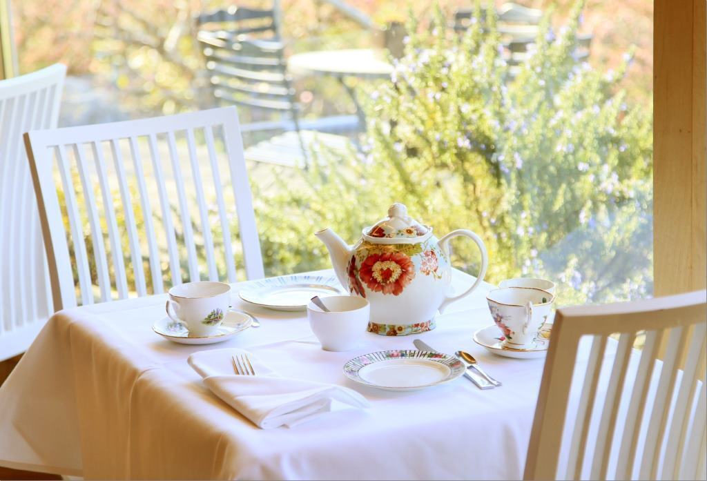 The Teahouse at Abkhazi Garden