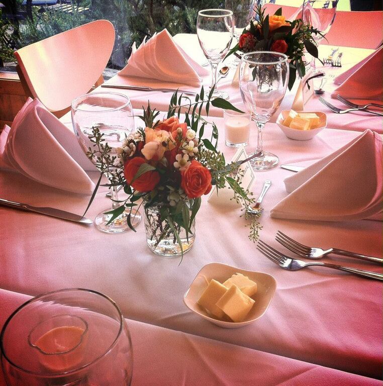 The Teahouse at Abkhazi Garden