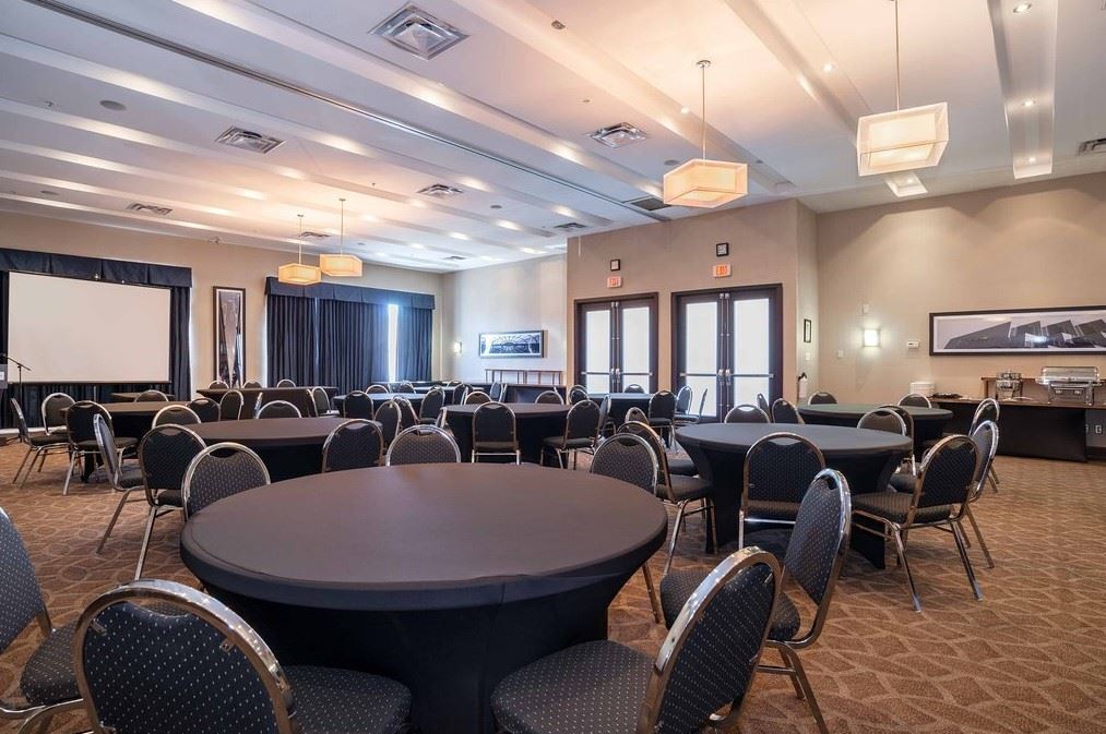 Sandman Hotel Suites Winnipeg Airport