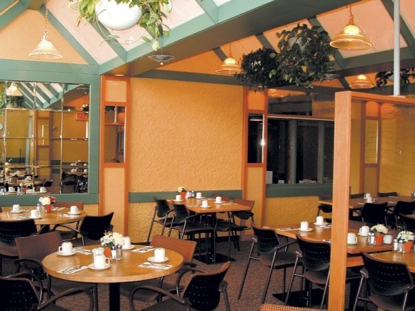 Travelodge by Wyndham Winnipeg East