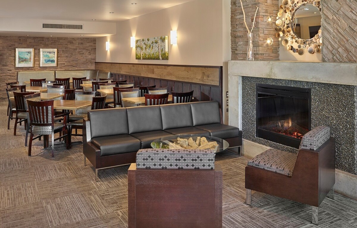 Varscona Hotel on Whyte