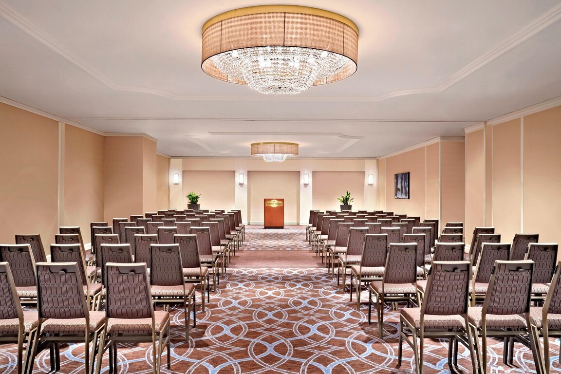 Le Centre Sheraton Montreal Hotel