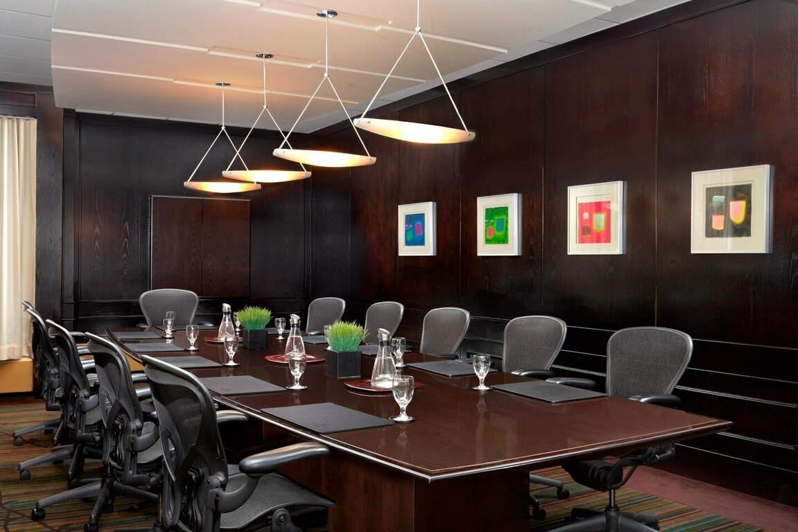 Sheraton Cavalier Calgary Hotel