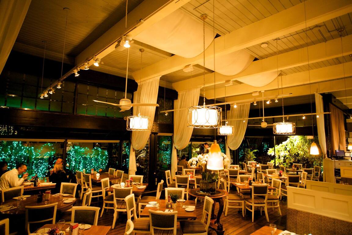 Shaughnessy Restaurant Venue Vancouver Weddinghero.ca