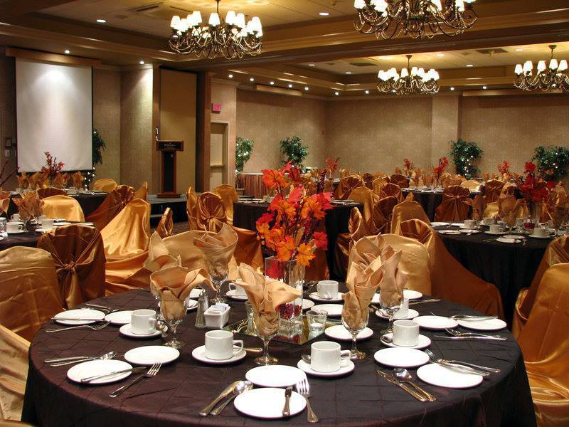 Holiday Inn and Suites Ottawa Kanata