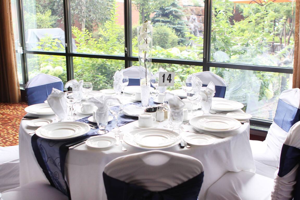 Courtyard by Marriott Hamilton Hotel