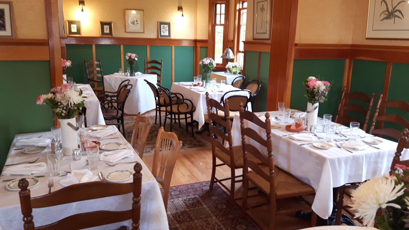 Reader's Garden Cafe