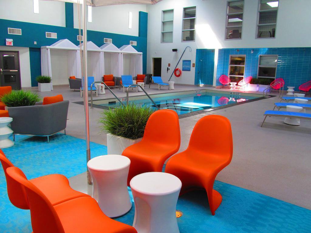 Aloft Calgary University