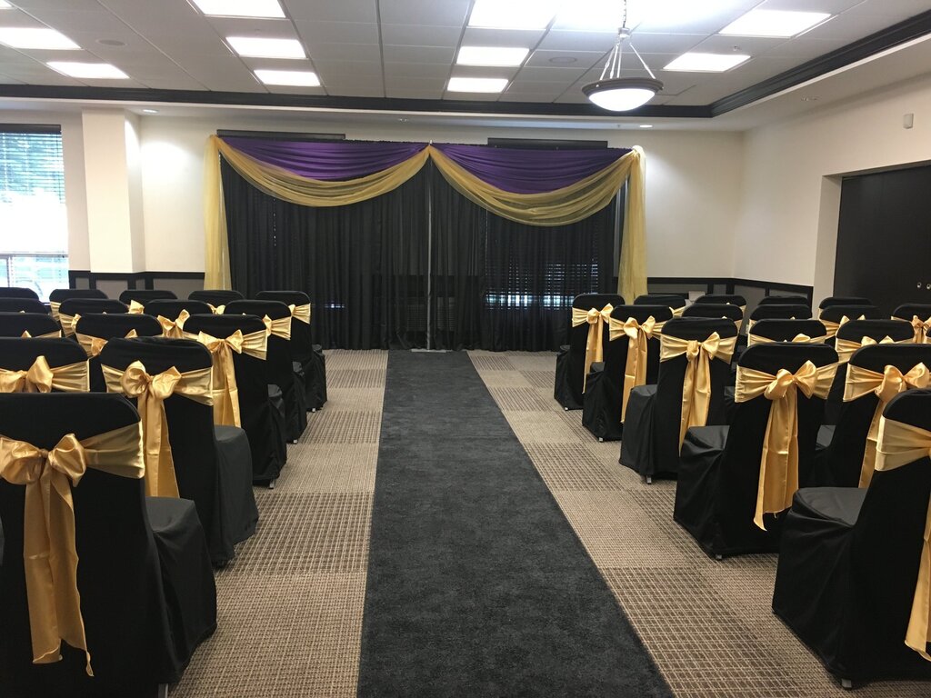 Four Points by Sheraton Calgary West