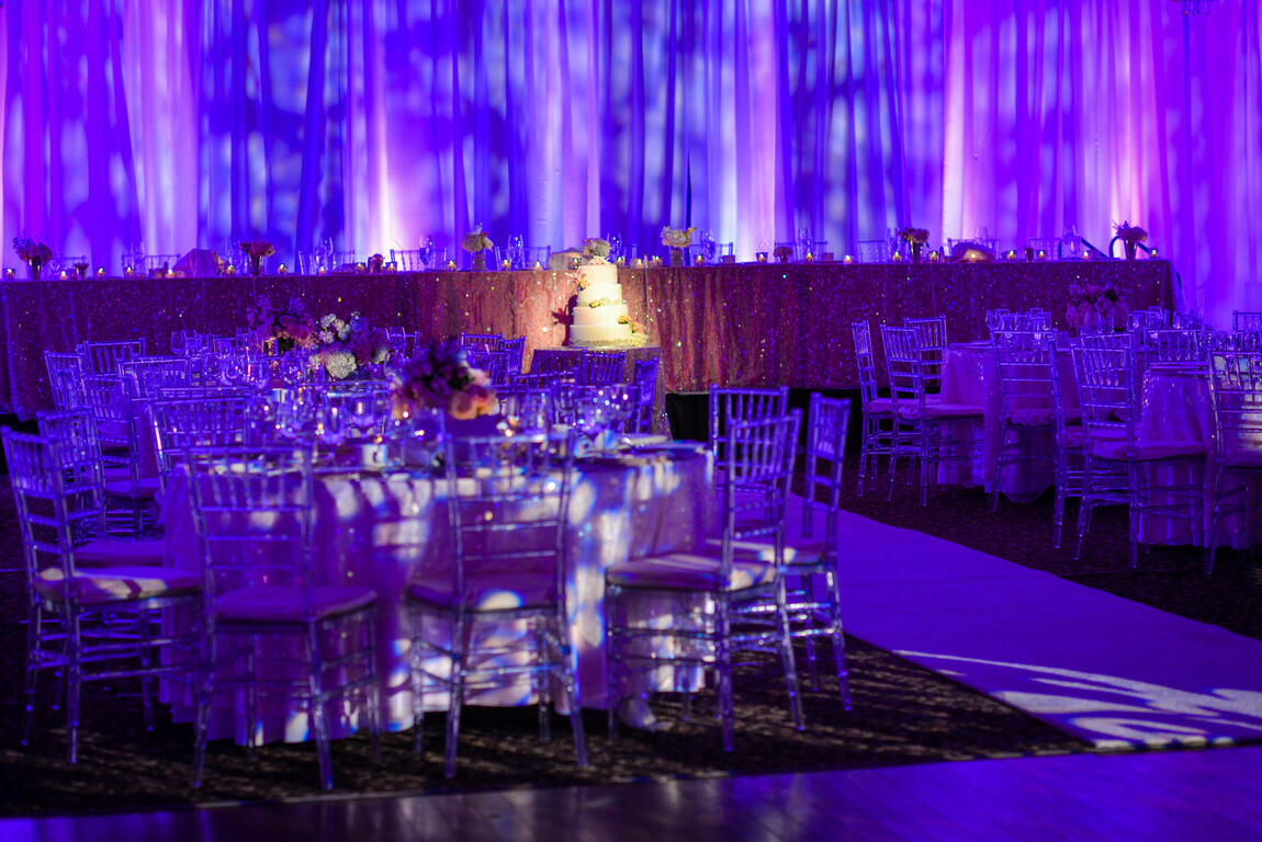 Carriage House Hotel