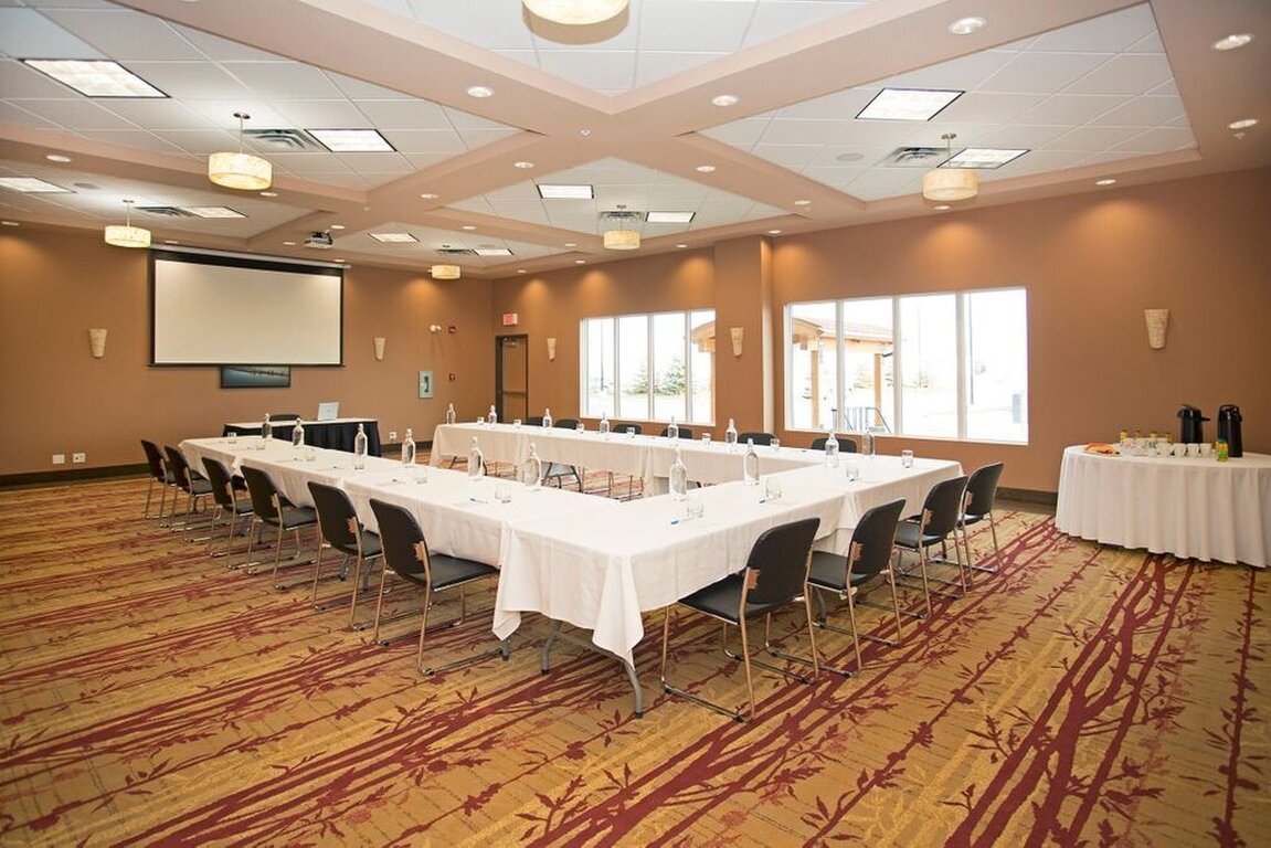 Wyndham Garden Calgary Airport