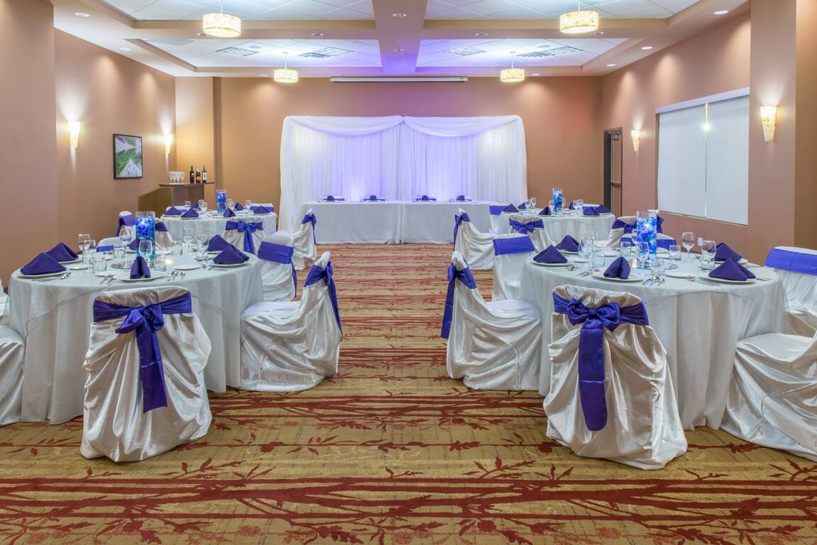 Wyndham Garden Calgary Airport