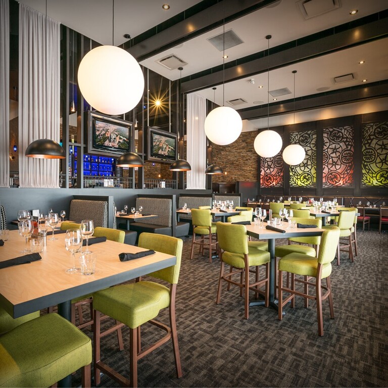 Acclaim Hotel Calgary Airport