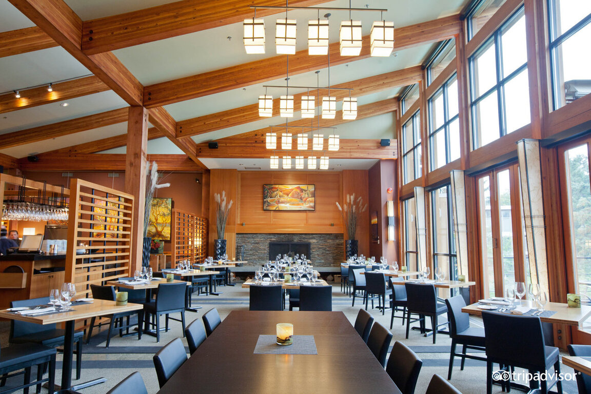 Brentwood Bay Resort and Spa - Venue - Victoria - Weddinghero.ca