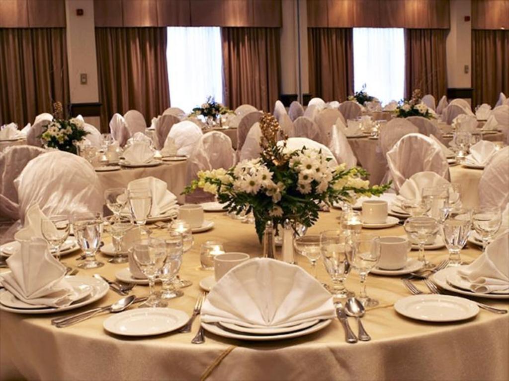 Courtyard by Marriott Markham - Venue - Markham - Weddinghero.ca