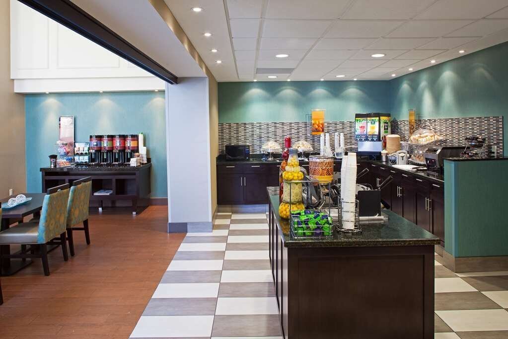 Hampton Inn an Suites by Hilton Toronto