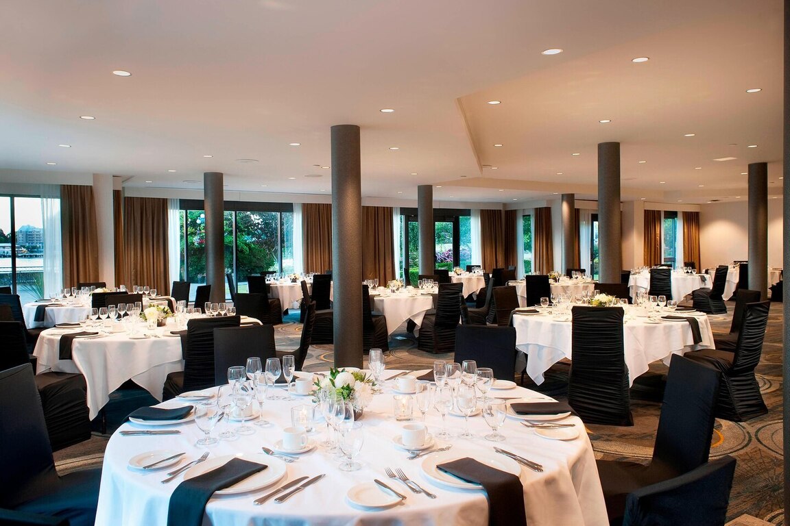 Delta Victoria Ocean Pointe Resort