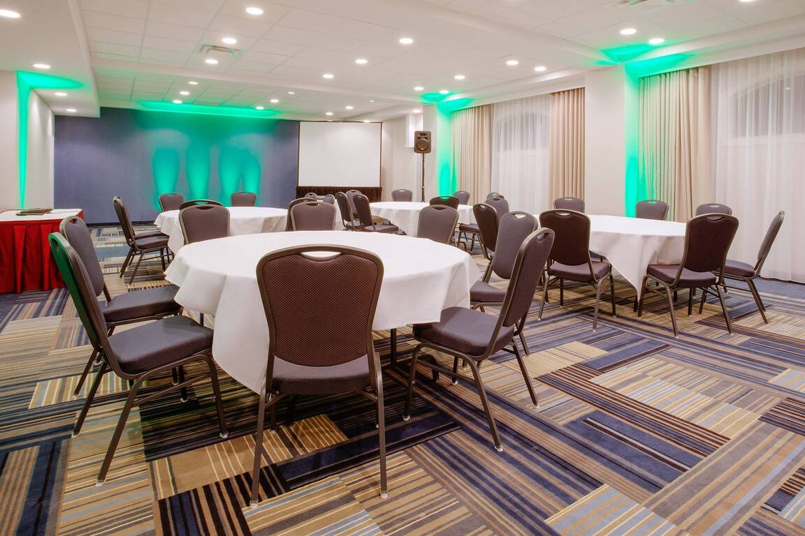 Holiday Inn Ottawa East