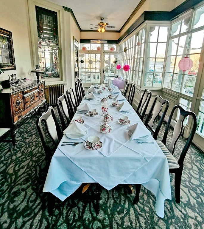 Pendray Inn and Tea House