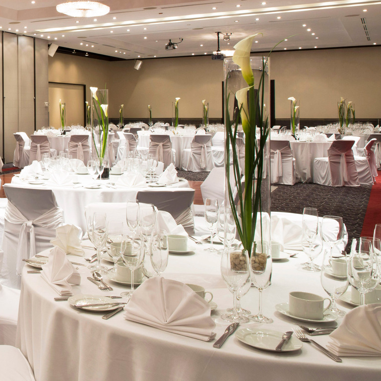 Pantages Hotel Downtown Toronto