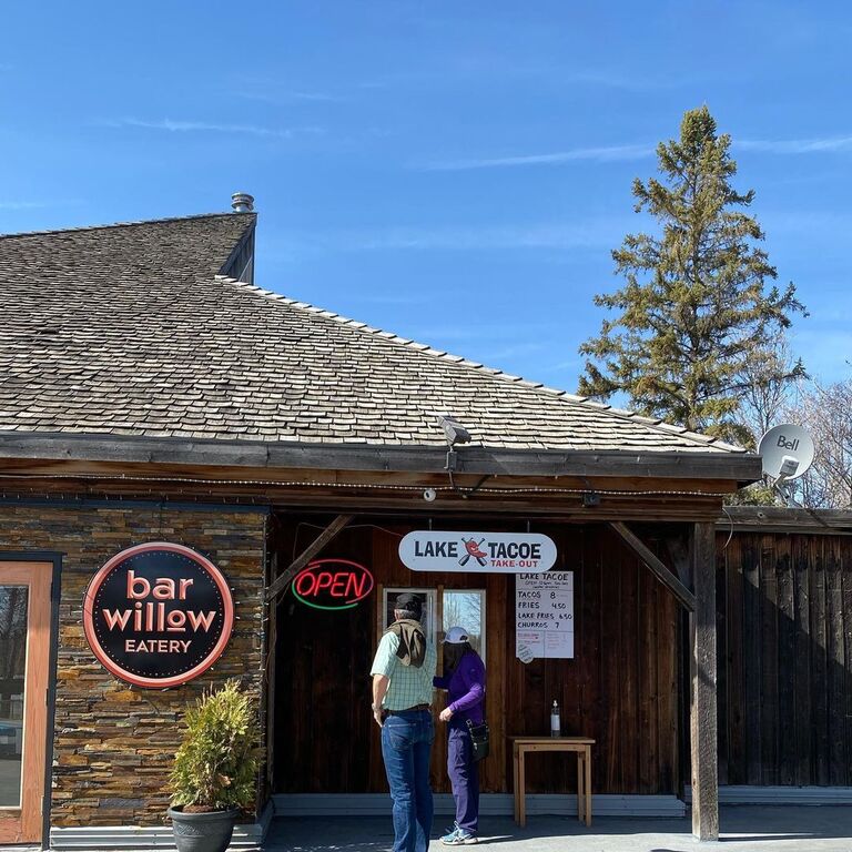 Bar Willow Eatery Venue Regina Weddinghero.ca