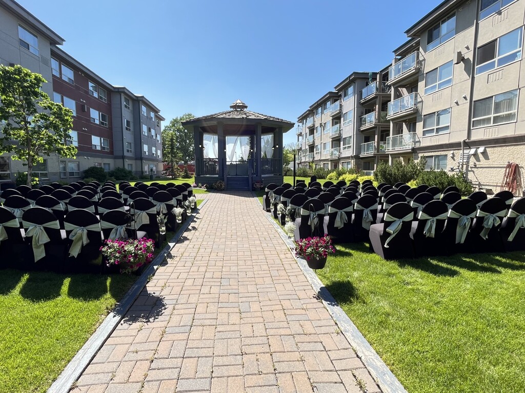 Sandman Hotel Suites and Spa Regina