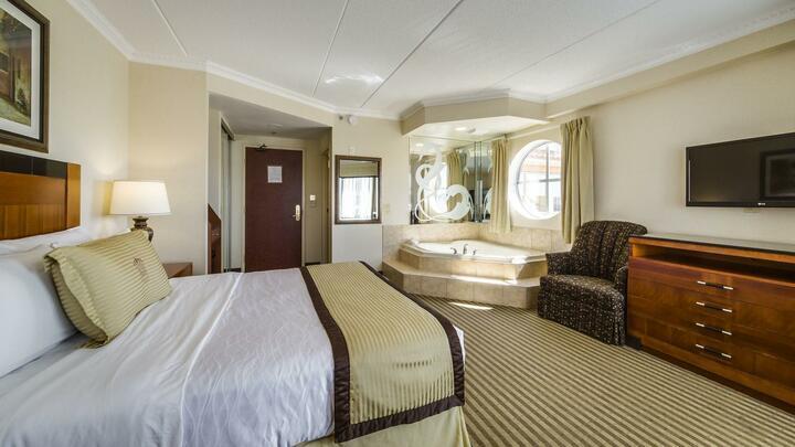 Monte Carlo Inn Barrie Suites