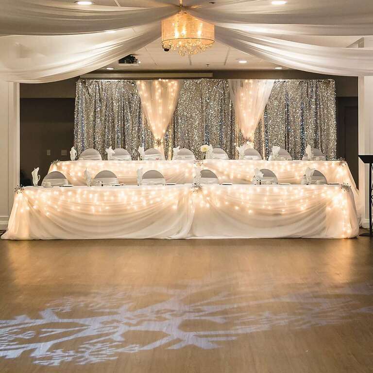 Cambridge Hotel and Conference Centre