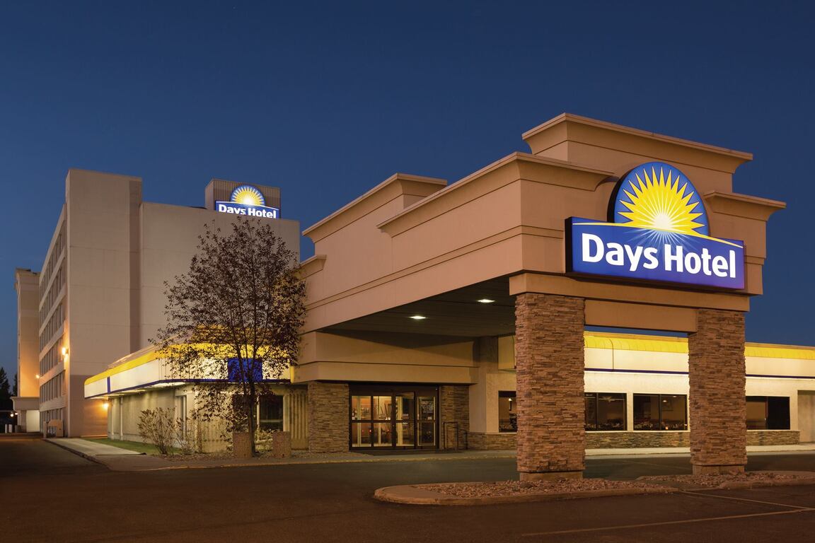 Days Hotel and Suites Lloydminster