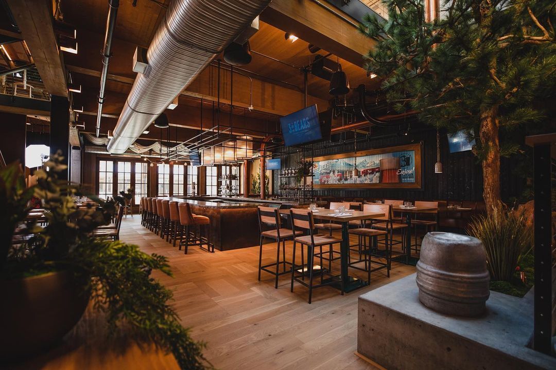 The Bison Restaurant and Terrace Venue Banff Weddinghero.ca