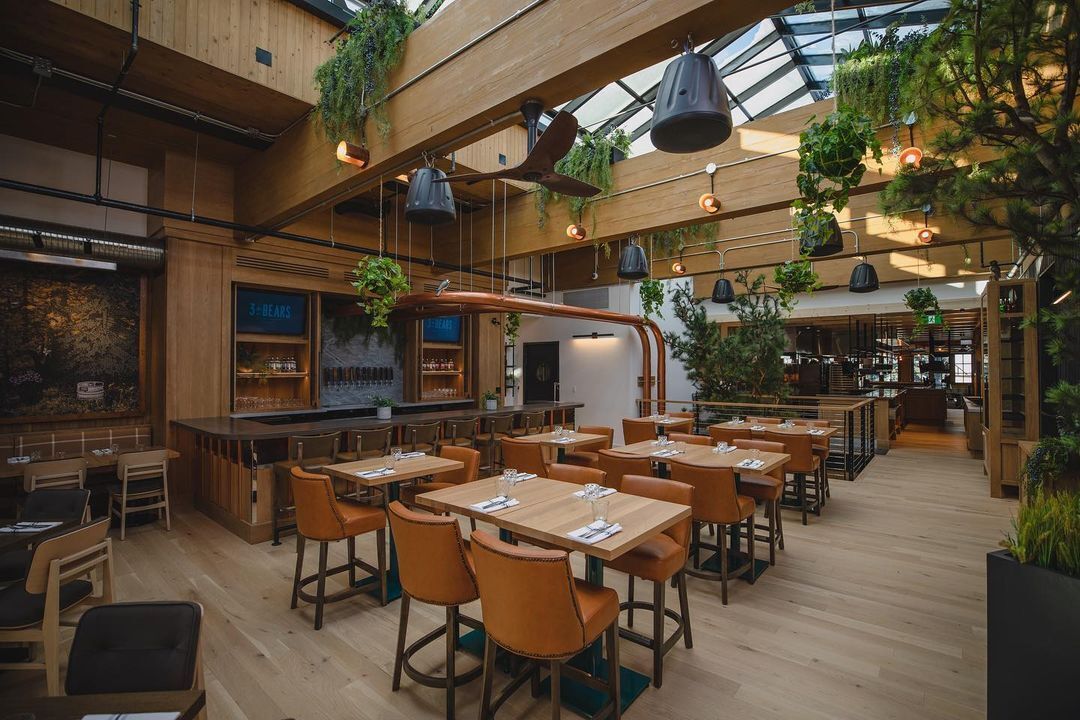 The Bison Restaurant and Terrace Venue Banff Weddinghero.ca