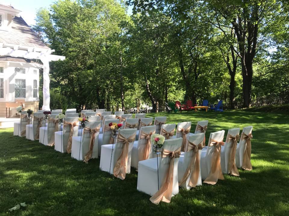 Leaside Suites and Executive Apartments