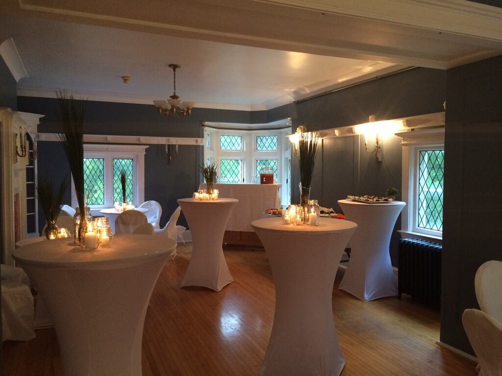 Leaside Suites and Executive Apartments