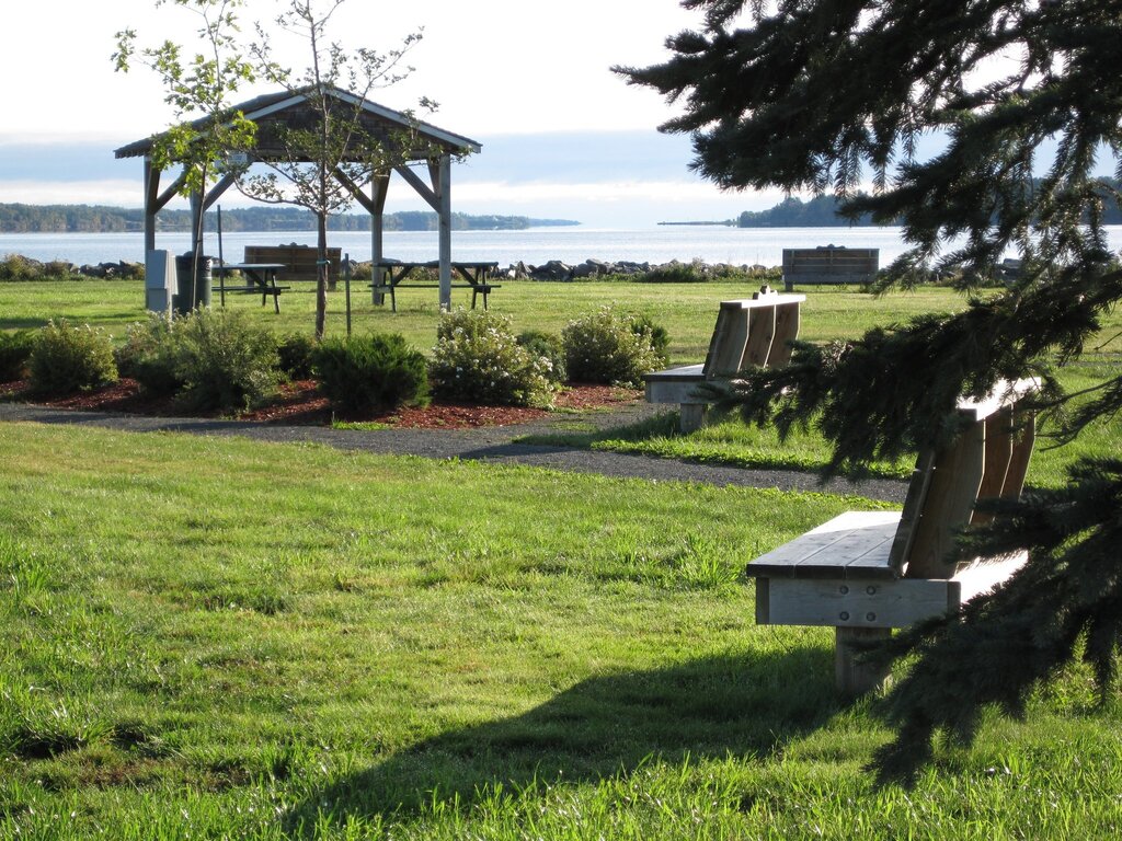 Middle Island Irish Historical Park