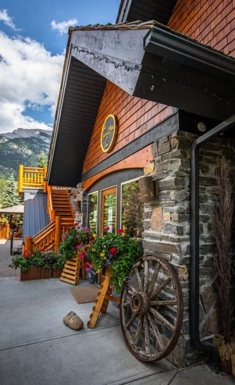 A Bear and Bison Canadian Country Inn